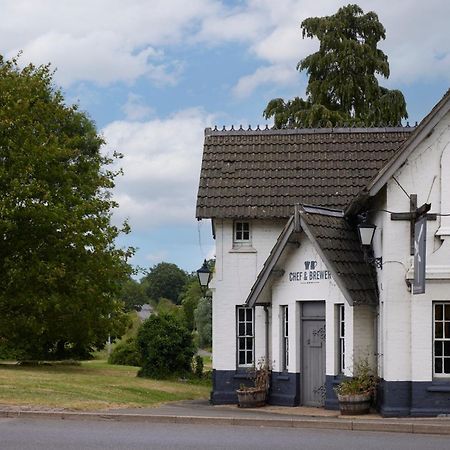 Crossroads By Chef & Brewer Collection Weedon Bec Exterior foto