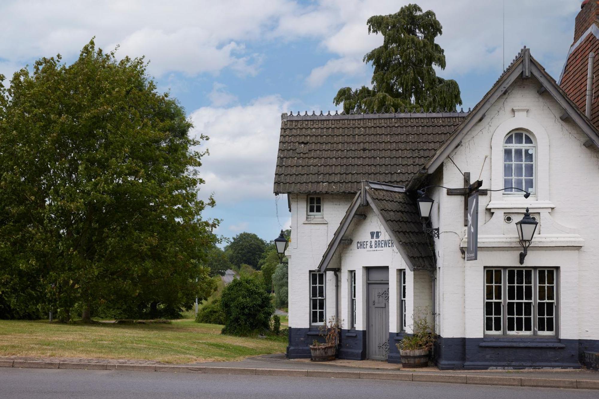 Crossroads By Chef & Brewer Collection Weedon Bec Exterior foto