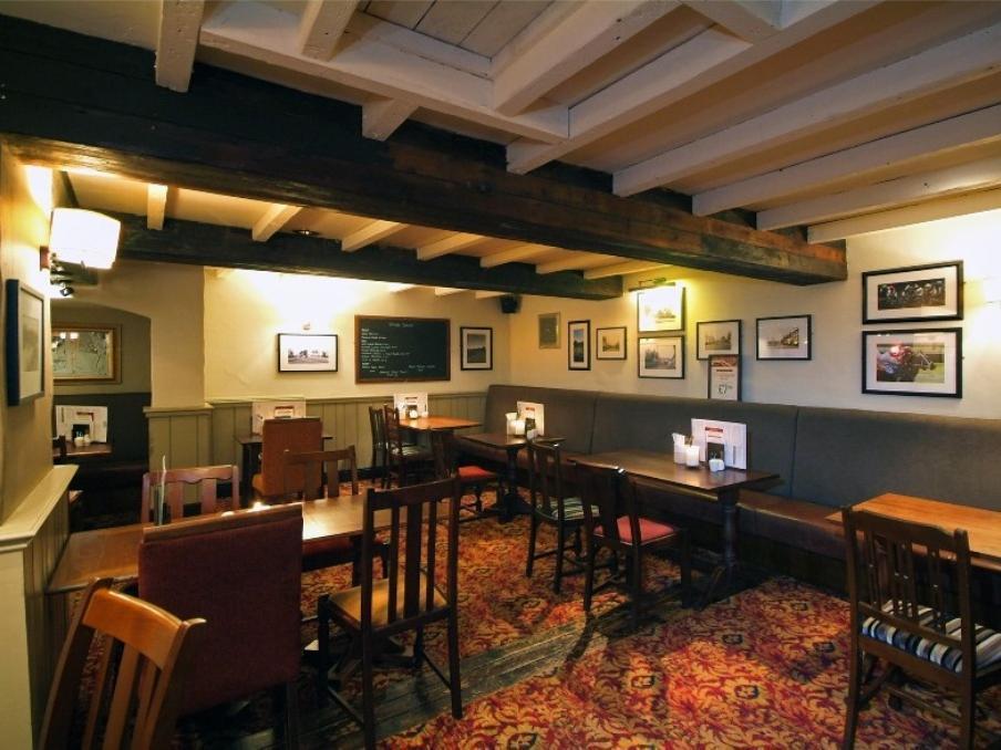 Crossroads By Chef & Brewer Collection Weedon Bec Exterior foto